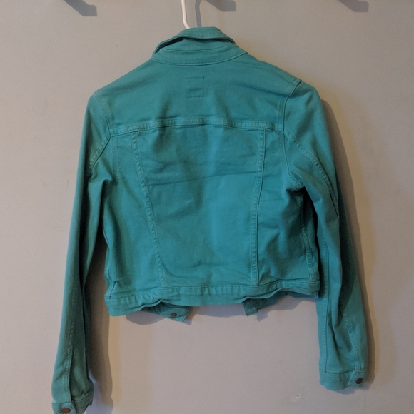 Jean Jacket 🧥 - Picture 2 of 3